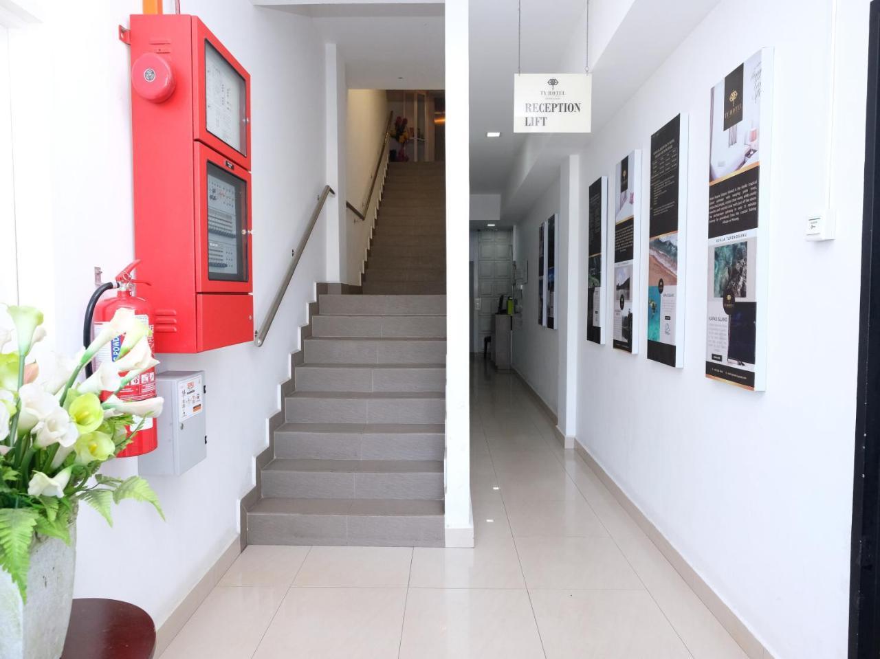 Ty Hotel Kuala Terengganu Exterior photo